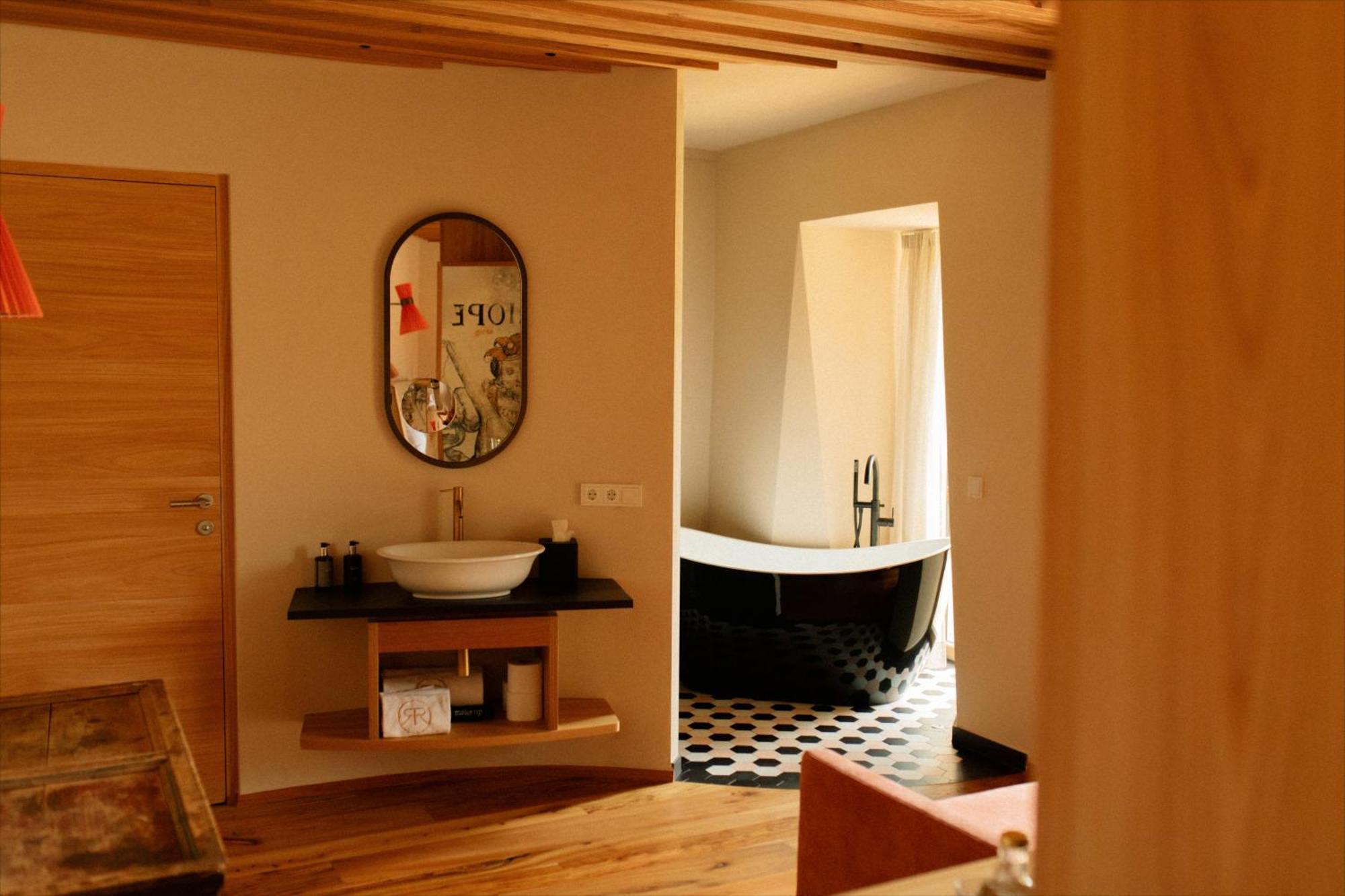 Langenmantel Historic Suites تيرمينو المظهر الخارجي الصورة