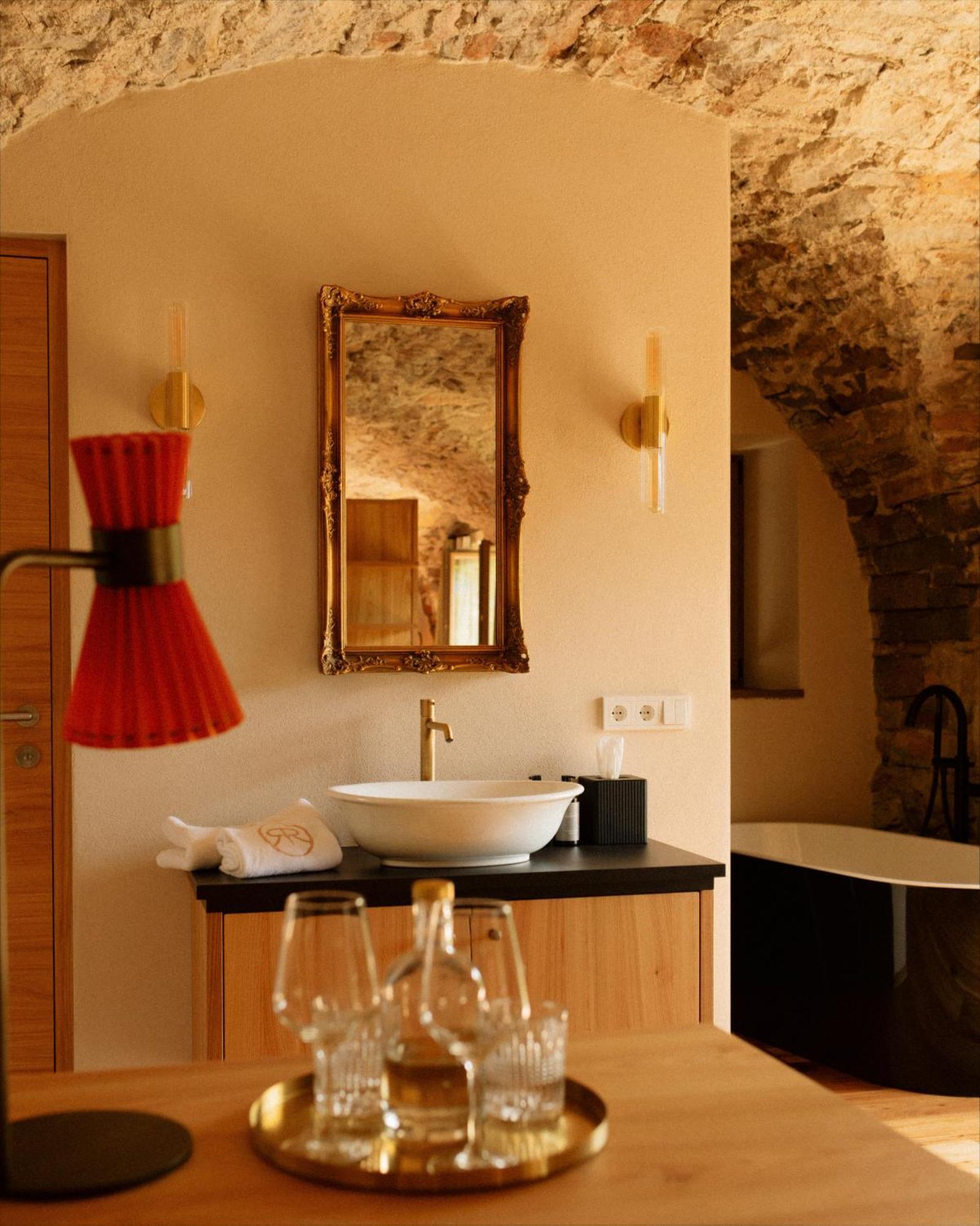 Langenmantel Historic Suites تيرمينو المظهر الخارجي الصورة