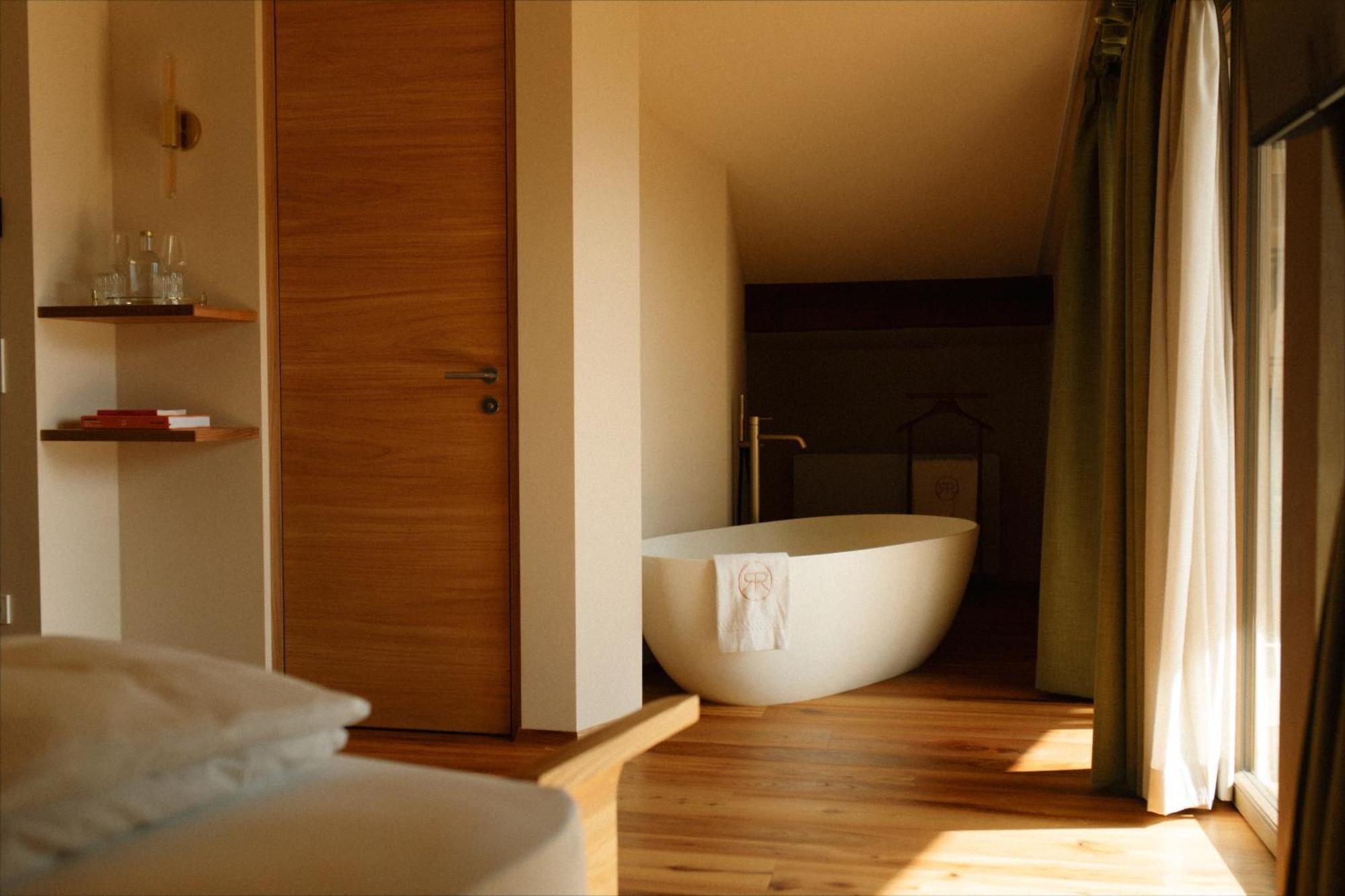 Langenmantel Historic Suites تيرمينو الغرفة الصورة